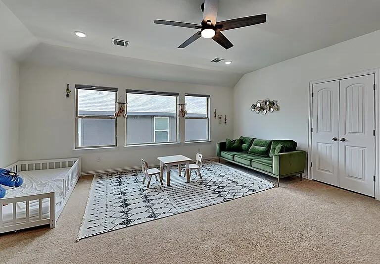 2931 Genevieve Ln — Photo 21
