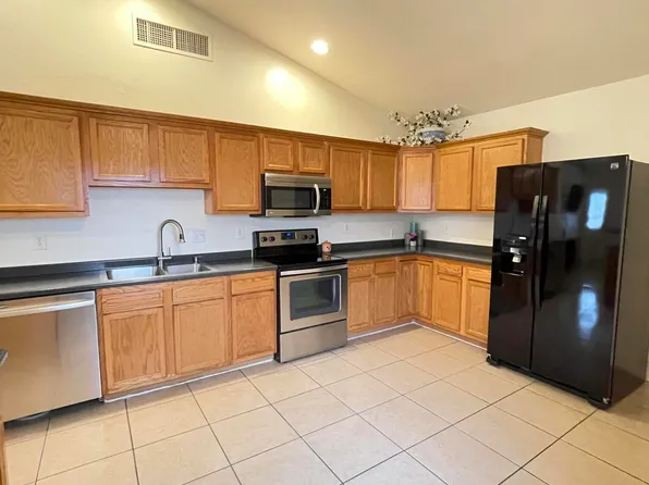 115 W Birdman Dr, Tucson, AZ 85705