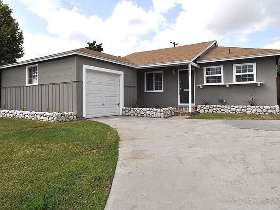 3rd image of 7425 Kengard Ave