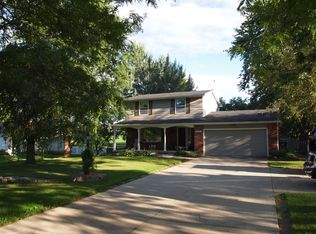 9093 Potter Rd, Flushing, MI 48433