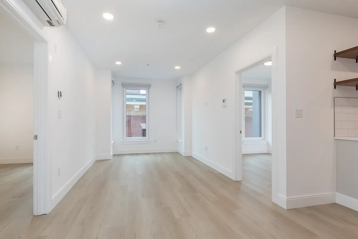Building Photo - 1 Newcomb St #201