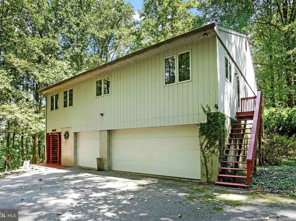 2241 Tall Oaks Ln, York, PA 17406