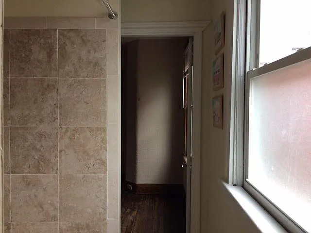 2357 Stratford Ave — Photo 6