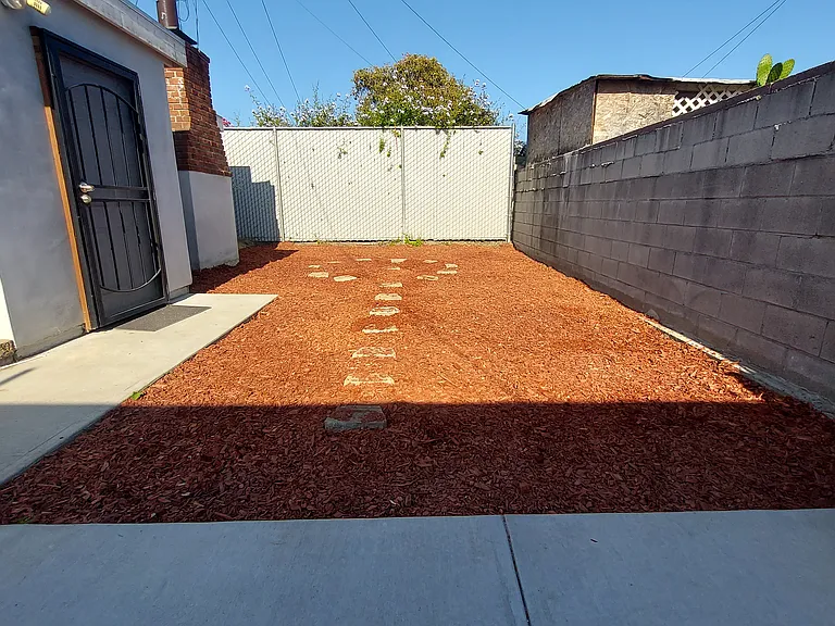 8642 San Luis Ave #3 — Photo 10
