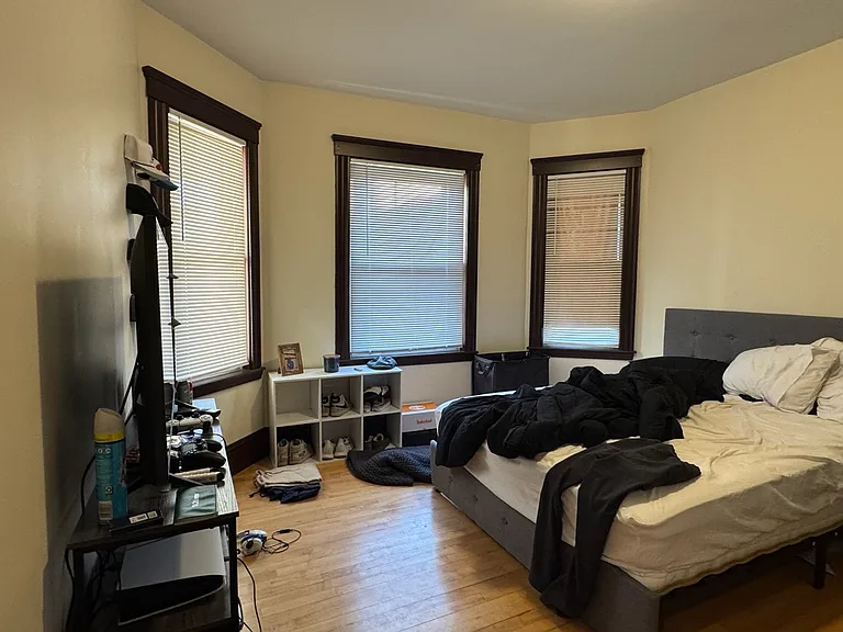 346 Faneuil St #4 — Photo 7