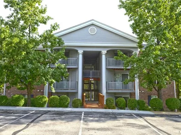7600 Triwoods Dr APT J, Saint Louis, MO 63119