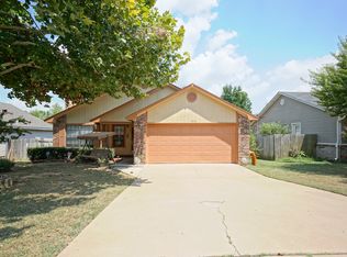 1918 N Hills Blvd, Van Buren, AR 72956