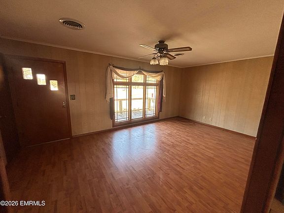 3rd image of 1004 Ingram St