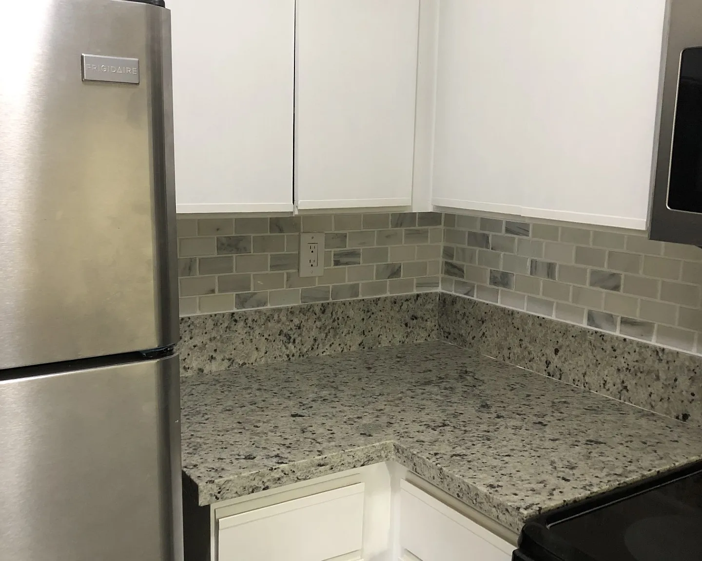 2 bed, 944 sqft, $2,300 — Photo 4