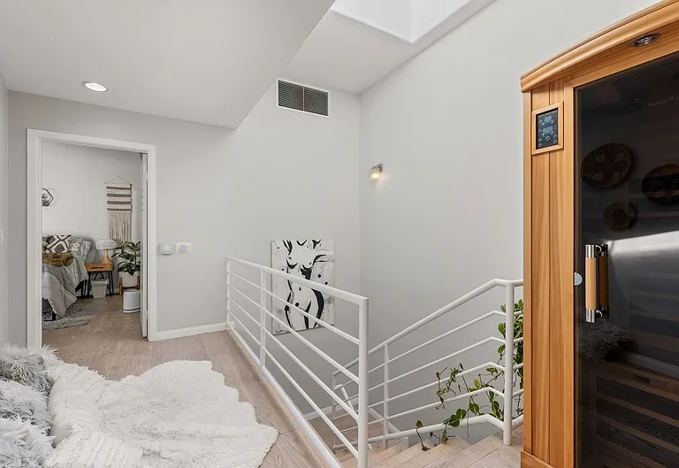 1823 20th St #102 — Photo 15