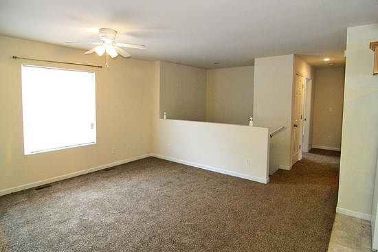 3rd image of 1525 Rand St