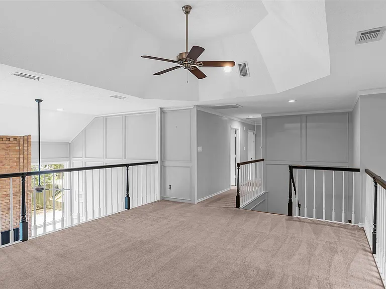 2607 Laurel Ridge Dr — Photo 29