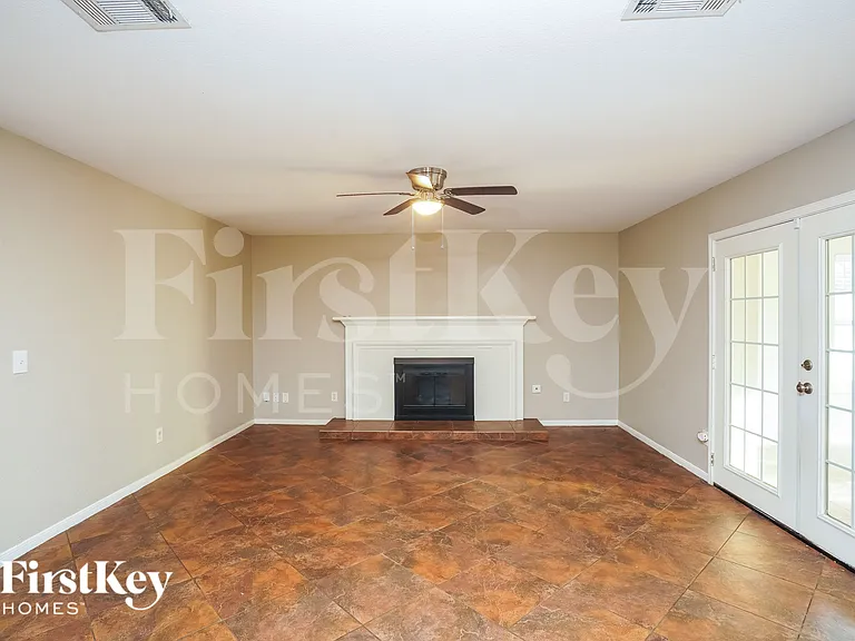 12523 Mill Ridge Dr — Photo 3