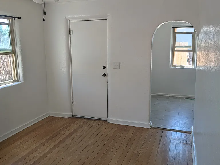 634 1/2 Alicia St — Photo 3