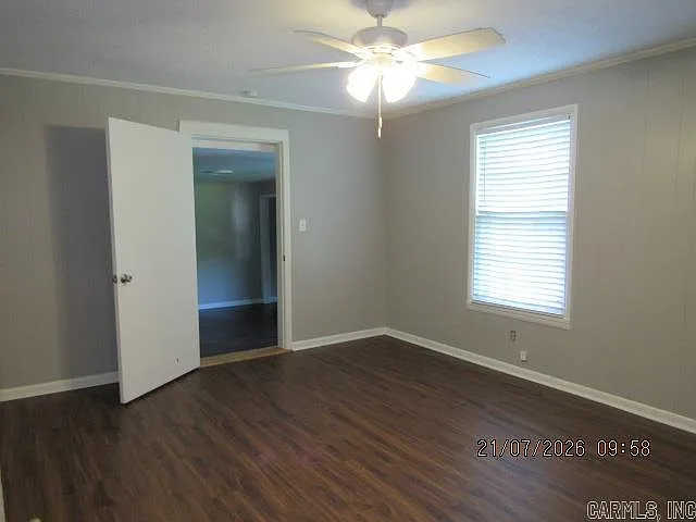 2113 Duncan St — Photo 11
