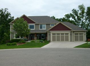 27121 Hickory Ridge Dr, Elko New Market, MN 55020