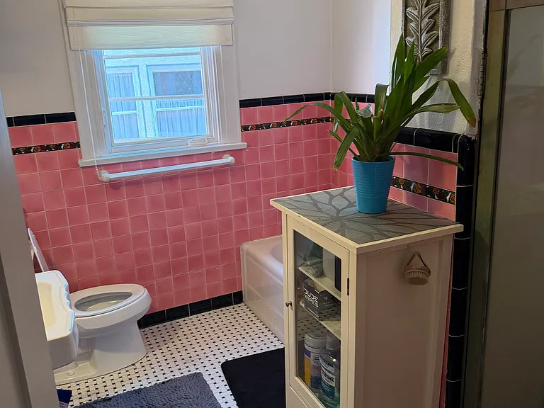 3432 Richmond St — Photo 12
