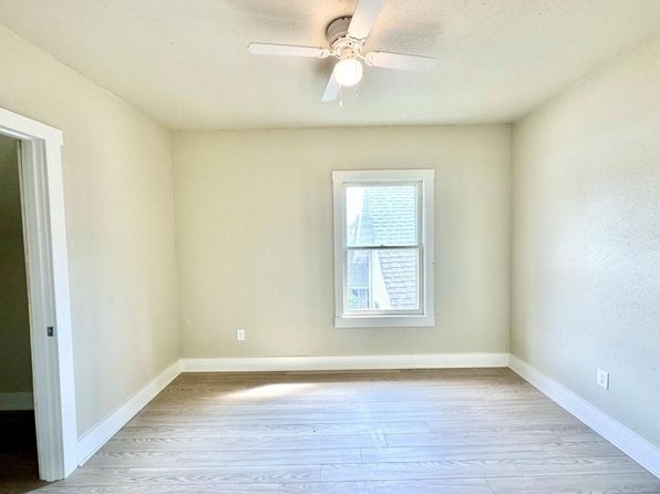 cedar-rapids-iowa-2055682336 picture