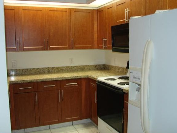 2nd image of 1001 SW 141st Ave #302K