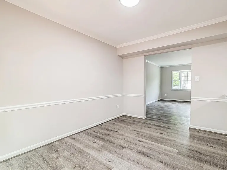 10885 Oak Green Ct — Photo 17