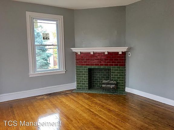 4th image of 7400 Lawndale Ave Unit 1