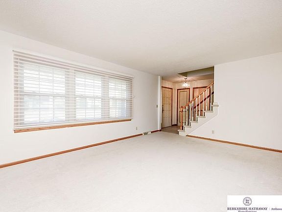 4th image of 1417 N 126th St