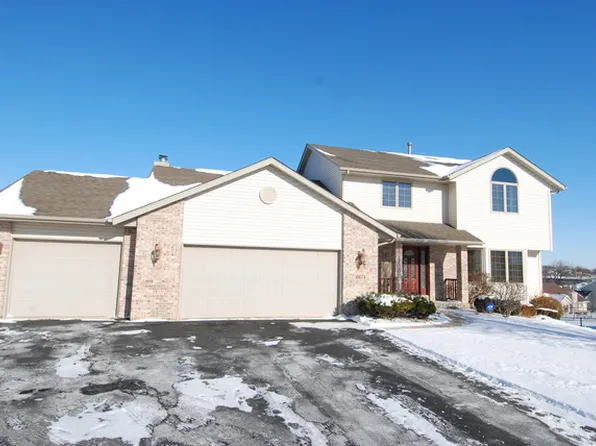 6674 Hedgewood Rd, Rockford, IL 61108