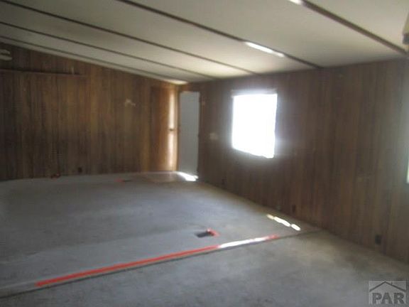 4th image of 925 Aspen Cir