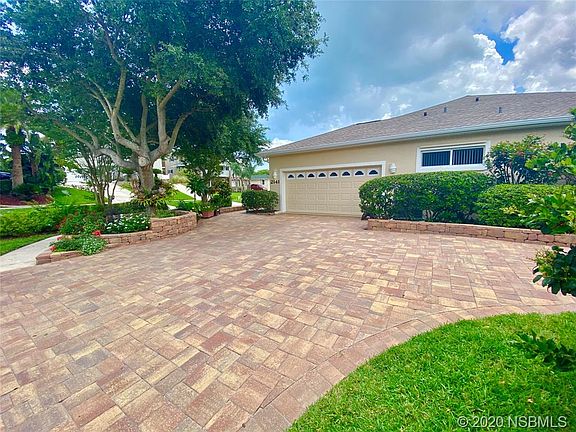 4th image of 2141 Villa Way