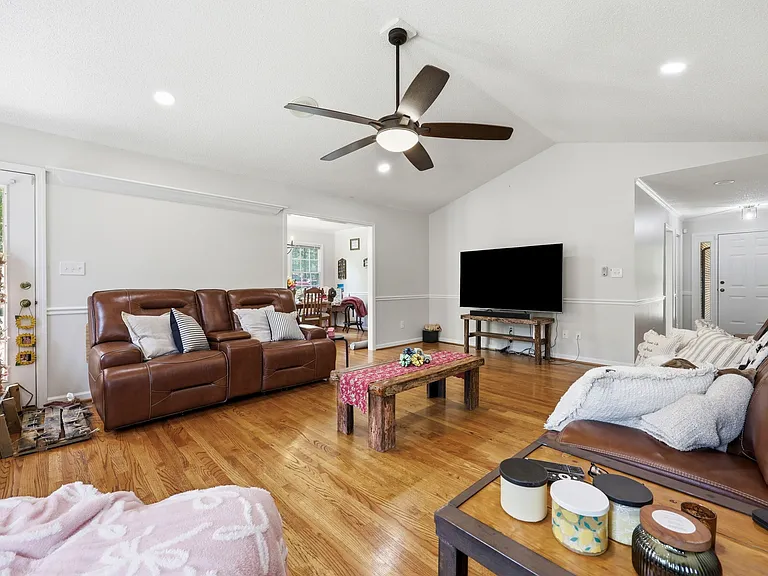 195 Longleaf Rd — Photo 15