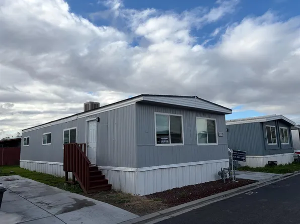 801 Schipper St Space 48, Arvin, CA 93203