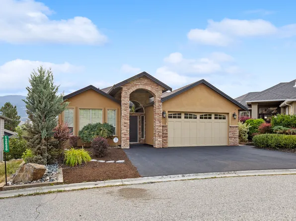 12686 Cliffshore Dr, Lake Country, BC V4V 2P6