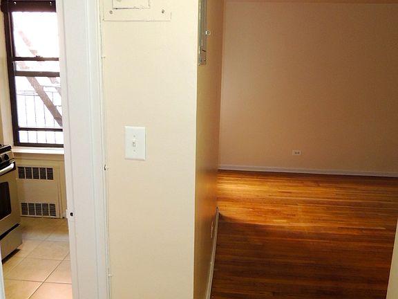 4th image of 8347 116th St APT 1C