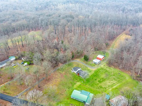 201 N Browns Ln, Portland, TN 37148