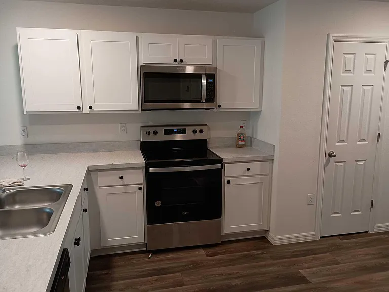 337 SE Starfish Ave — Photo 6