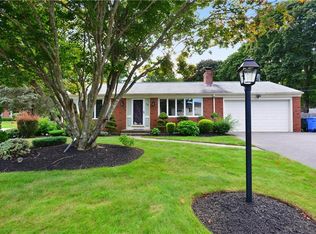 76 Sleepy Hollow Dr, Cumberland, RI 02864