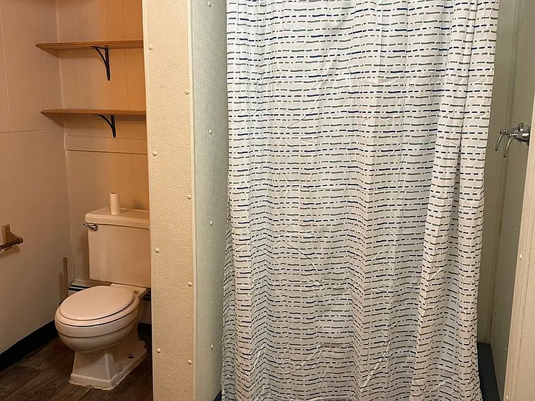 206 S Pacific St — Photo 12