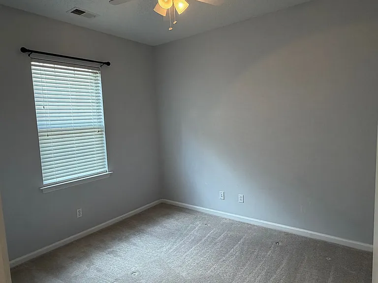 28 Darby Creek Ct — Photo 24