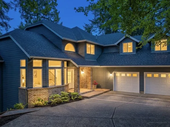 2491 Suncrest Ave, Eugene, OR 97405