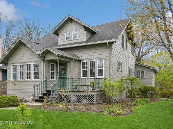 1082 Cherry St, Winnetka, IL 60093