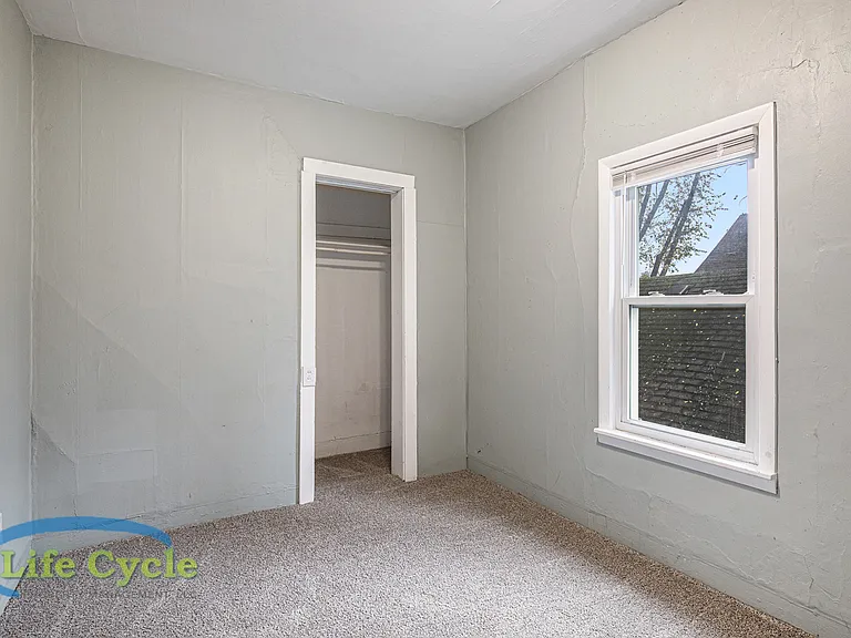 940 McReynolds Ave NW #2 — Photo 8