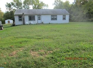 334 Croshaw Rd, Wrightstown, NJ 08562