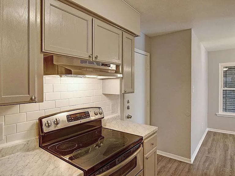 1947 Sean Dr — Photo 4