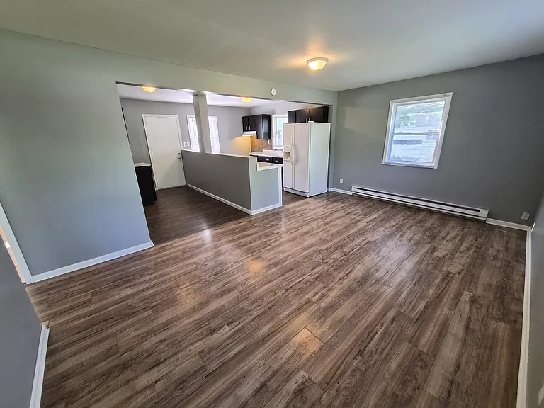 3221 Priscilla Ave — Photo 8