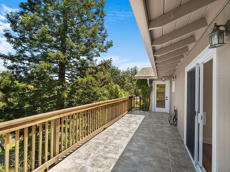 12 White Oak Dr — Photo 41