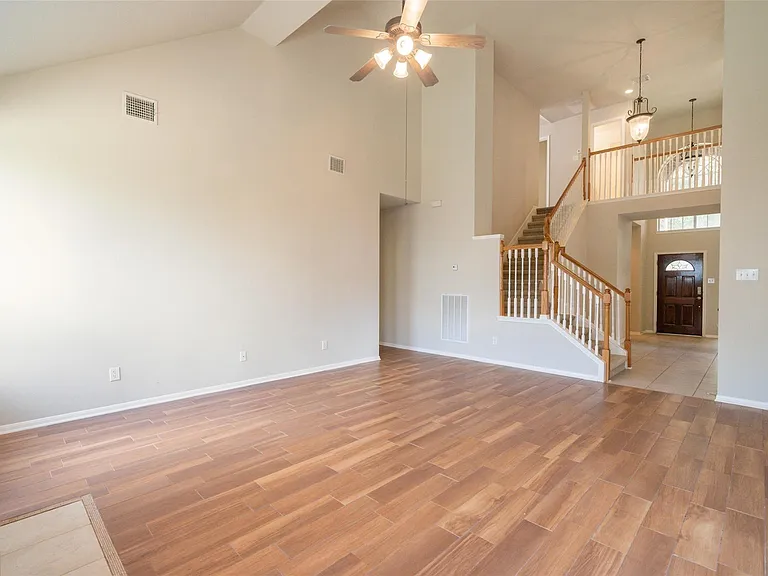 8811 Sun Haven Ln — Photo 12
