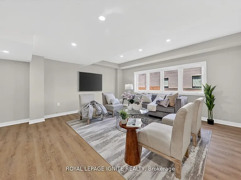 235 Port Darlington Rd — Photo 45