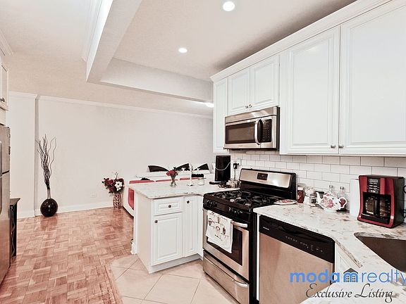 5th image of 3750 Hudson Manor Ter APT 1EE