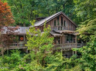 265 Wintergreen Ln, Cosby, TN 37722