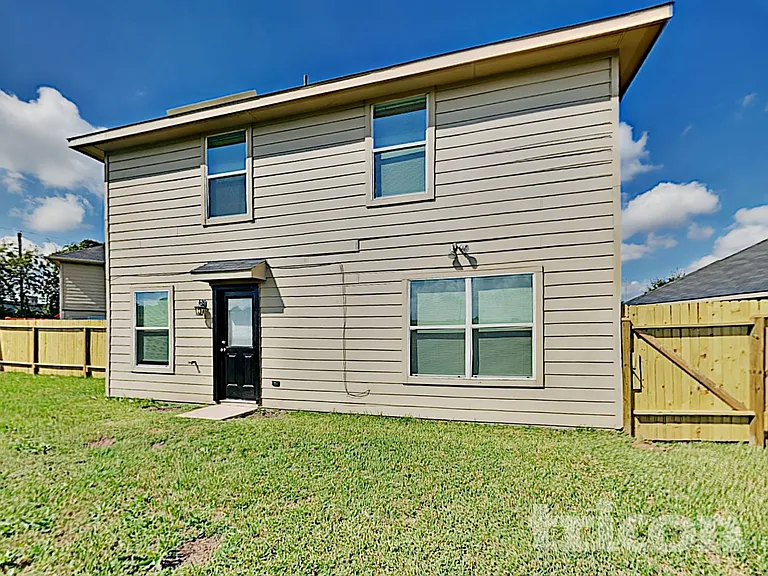 21402 Palma Grove Way — Photo 19